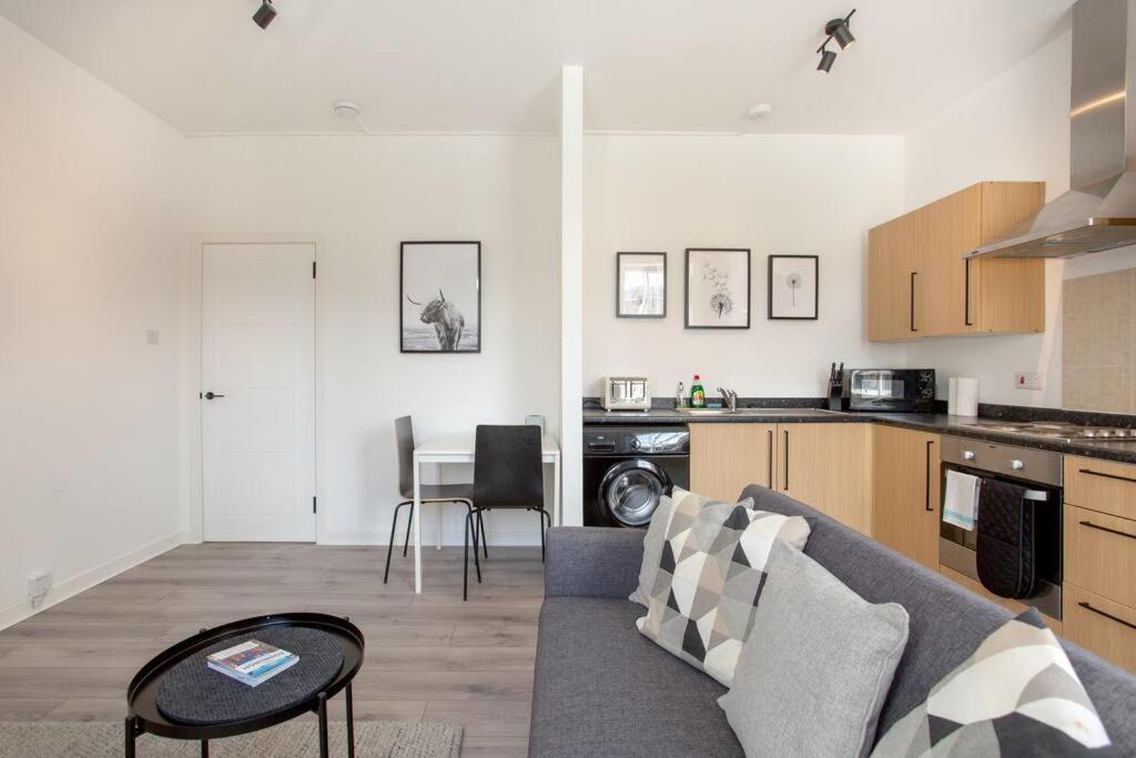 Modern & Bright 1 Bed For 4 Close To City Centre! EDI Kültér fotó