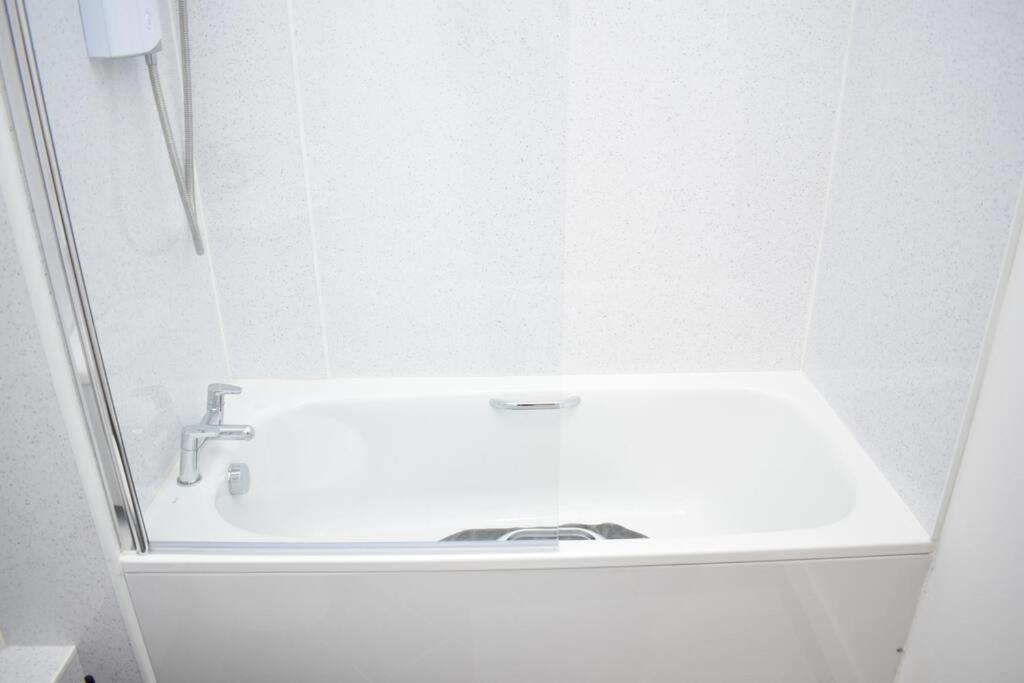 Modern & Bright 1 Bed For 4 Close To City Centre! EDI Kültér fotó